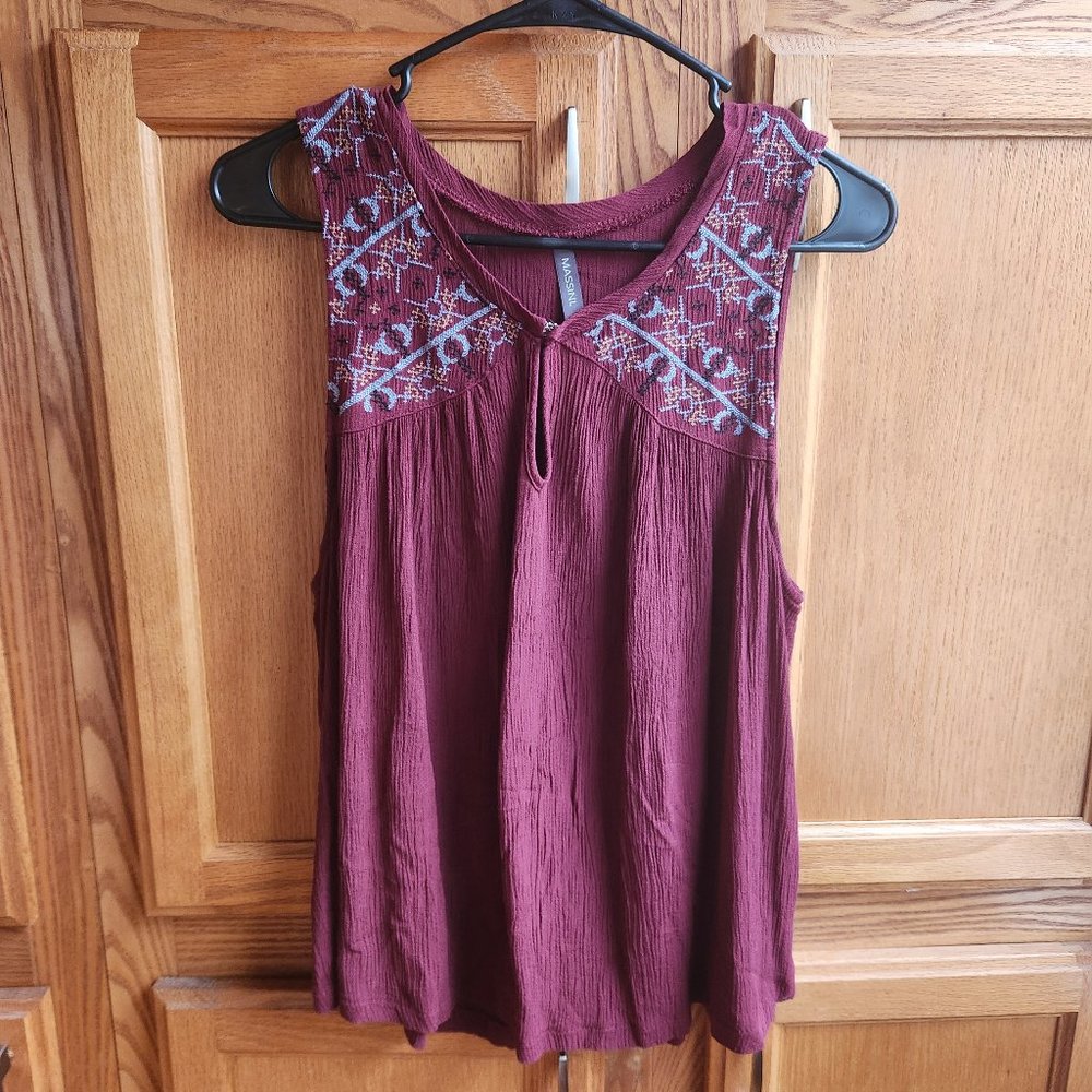 Massini Burgundy Embroidered Tank Top Size Large